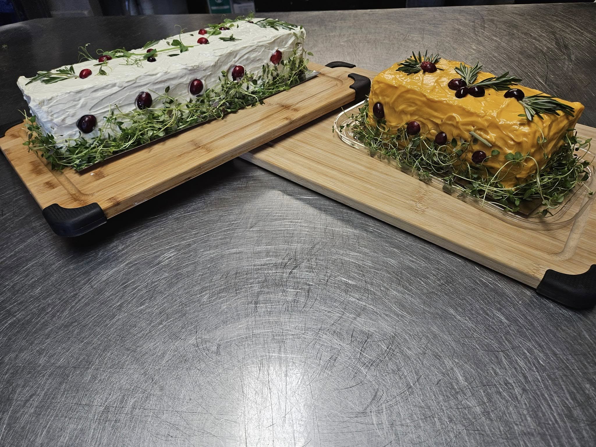 No photo description available.